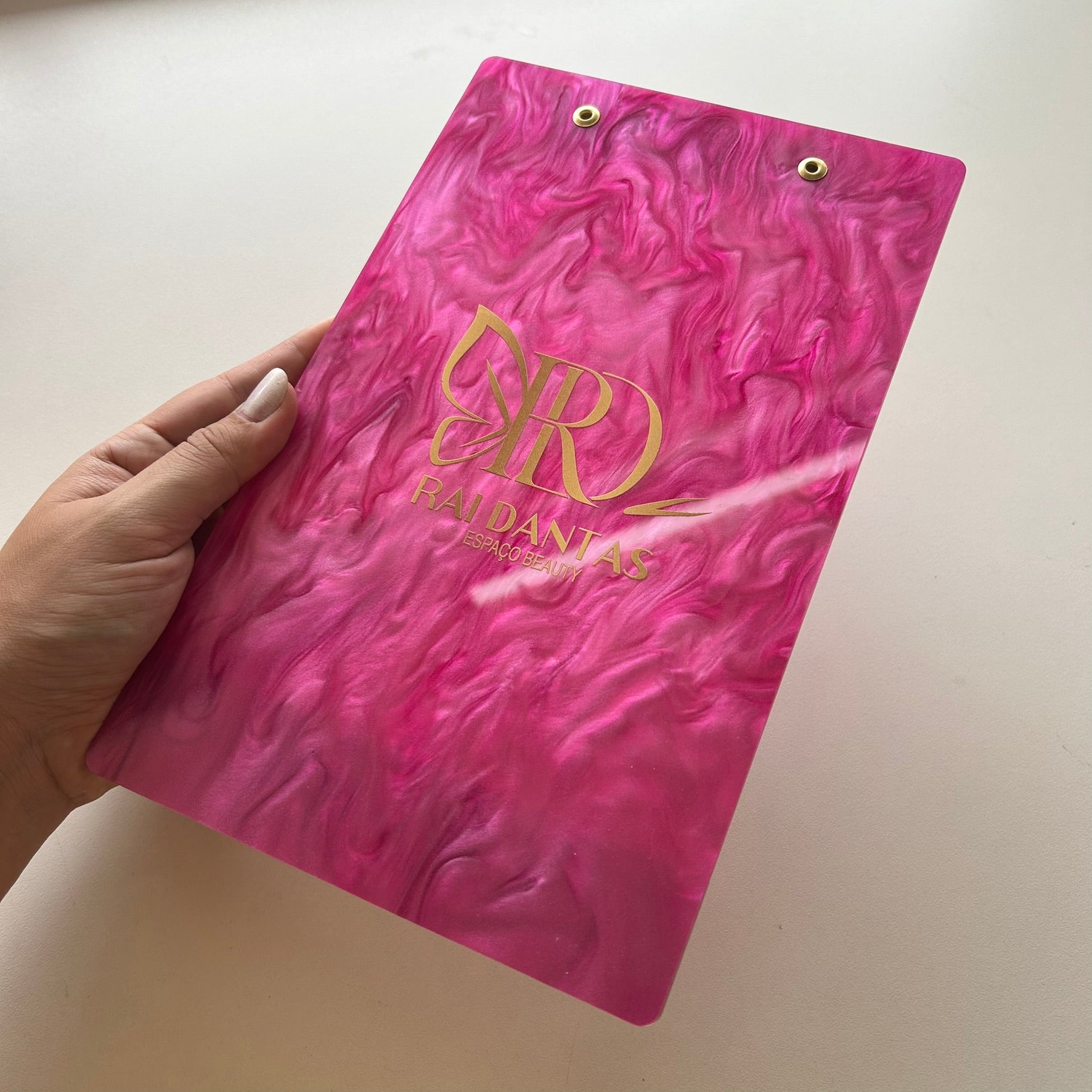 Prancheta personalizada em acrílico a5 madrepérola com espelhado