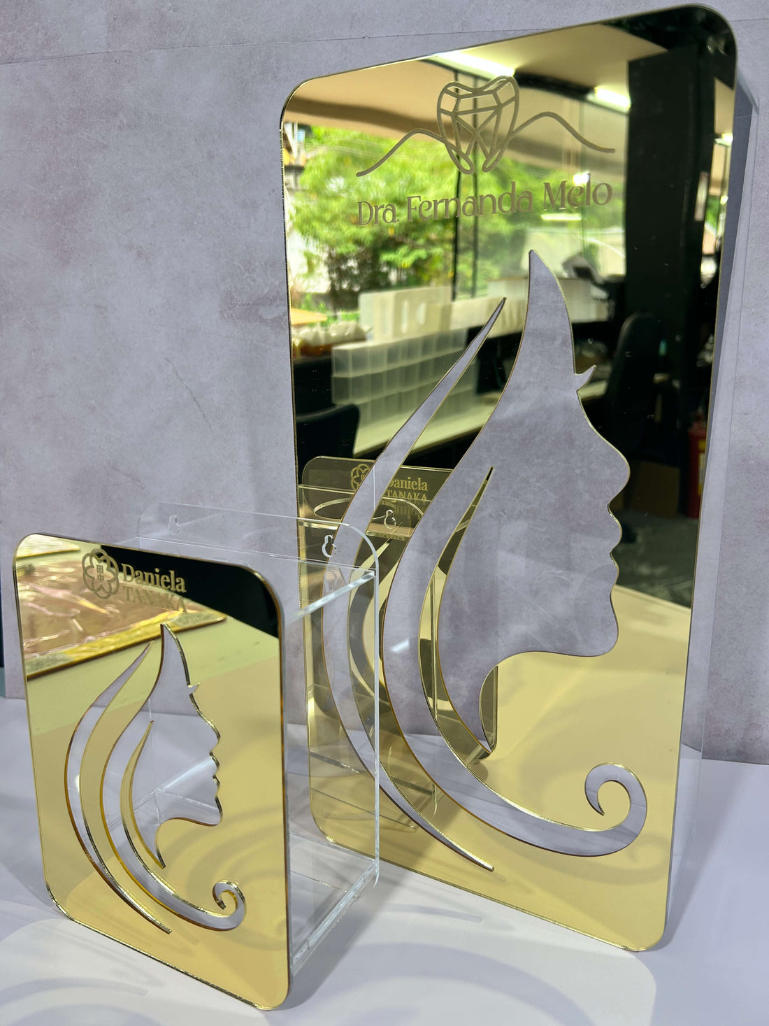 Porta ampolas personalizado seringas quadro decorativo espelhado clinica